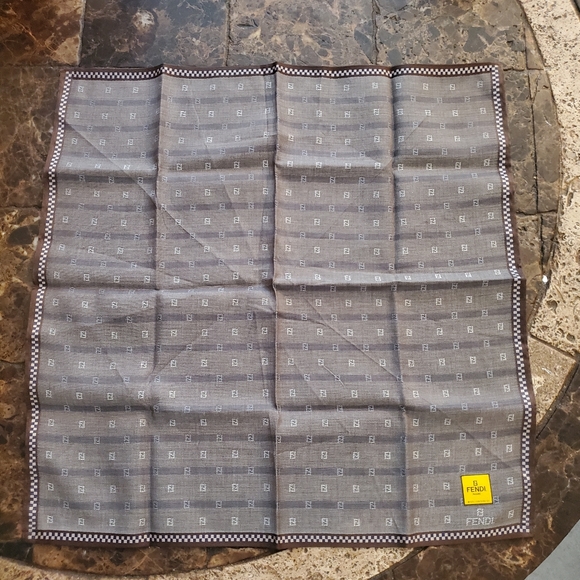 Fendi yellow label Scarf Hankerchief 100% cotton NWT - Picture 3 of 3